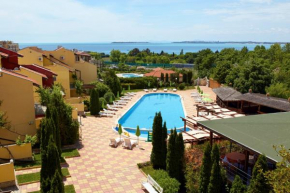 Family Hotel YALTA Свети Влас